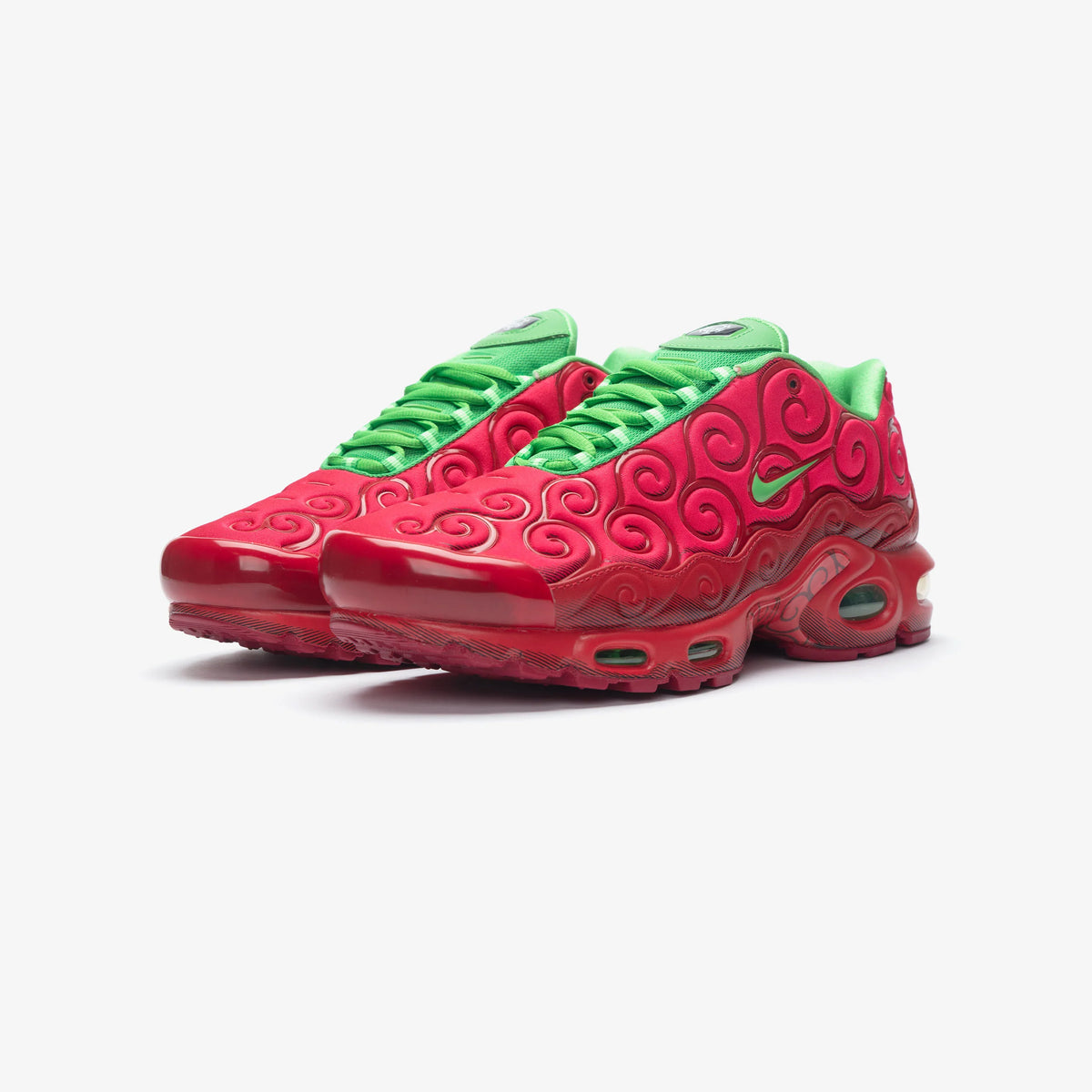 Nike Air Max Plus x One Piece "Ope Ope" - Trafalgar Law Edition