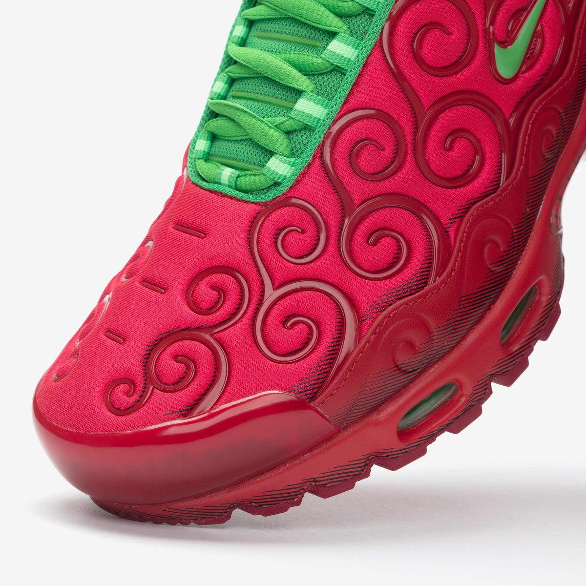 Nike Air Max Plus x One Piece "Ope Ope" - Trafalgar Law Edition