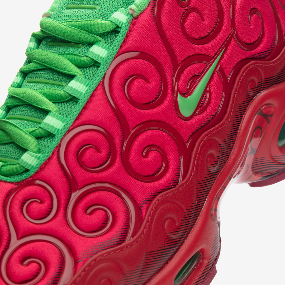 Nike Air Max Plus x One Piece "Ope Ope" - Trafalgar Law Edition